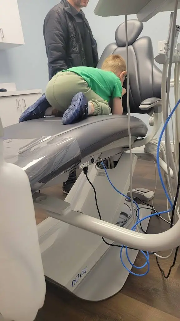 Dr. Chris' Small Smiles Pediatric Dentistry PLLC