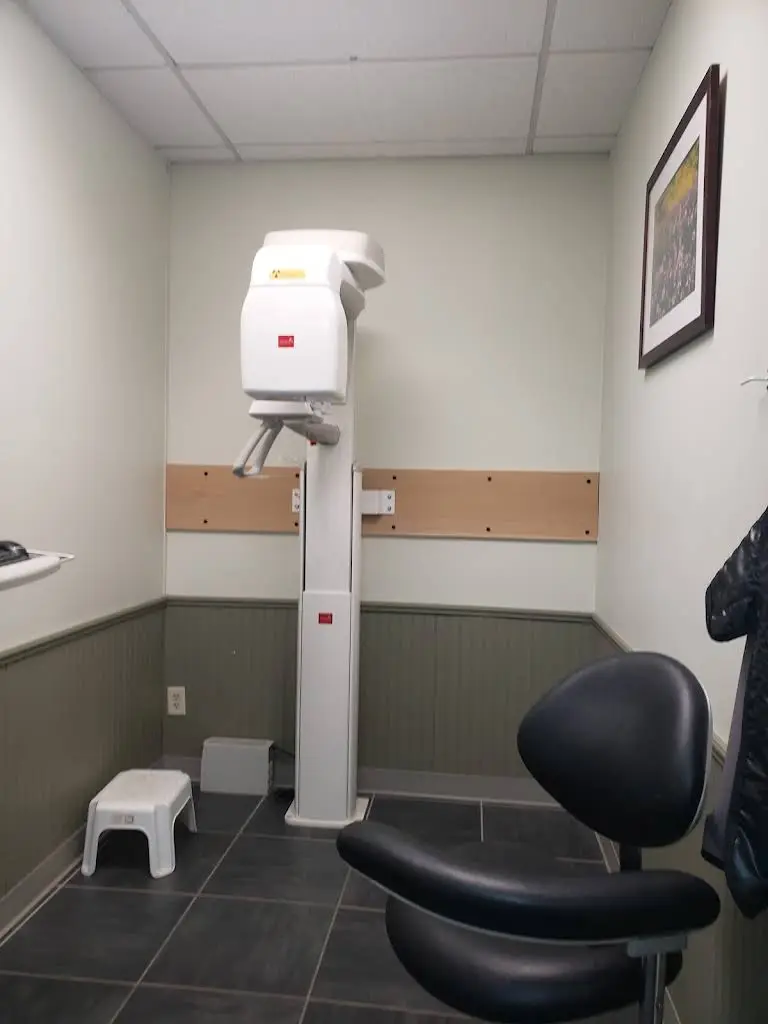 Great Expressions Dental Centers - Professional dental clinic exterior with modern facilities