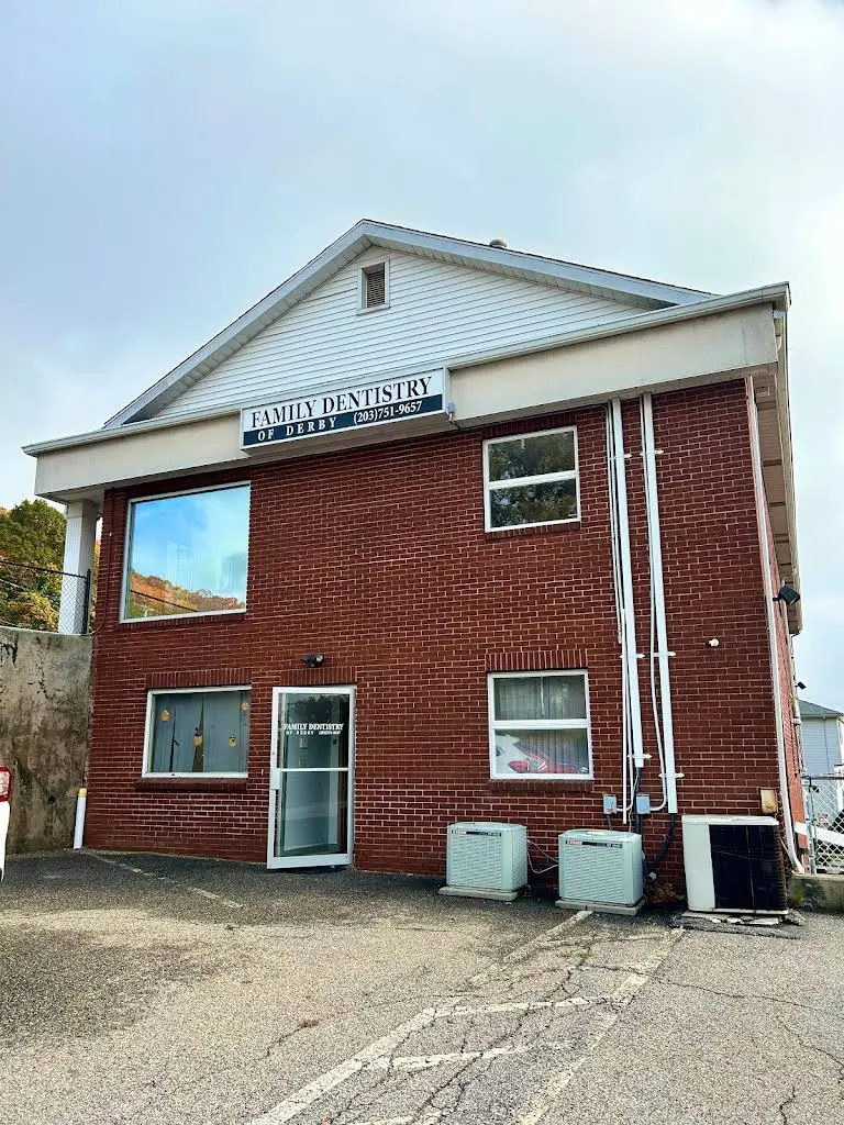 Family Dentistry Of Derby - Professional dental clinic exterior with modern facilities
