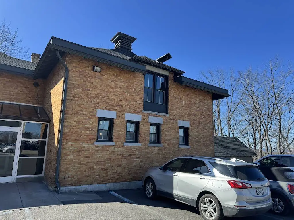 Columbia Street Dental Group - Professional dental clinic exterior with modern facilities