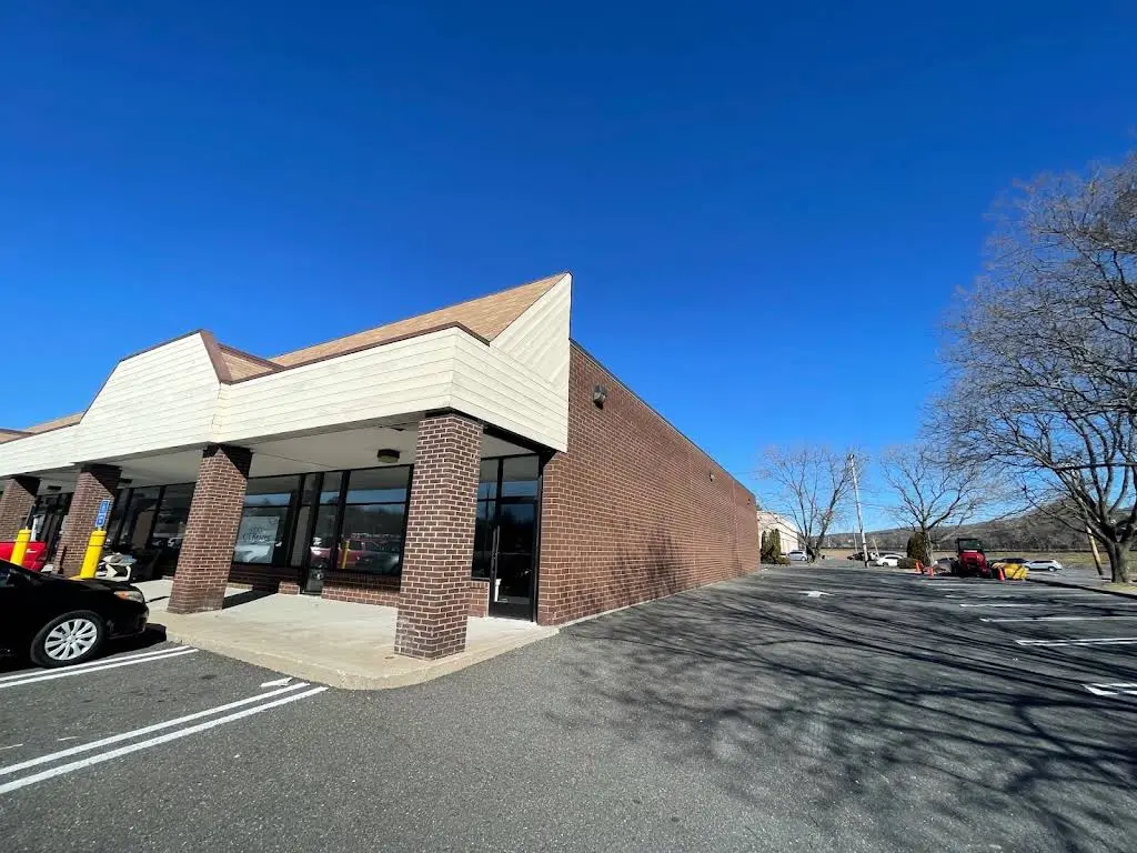 CT Braces - Professional dental clinic exterior with modern facilities