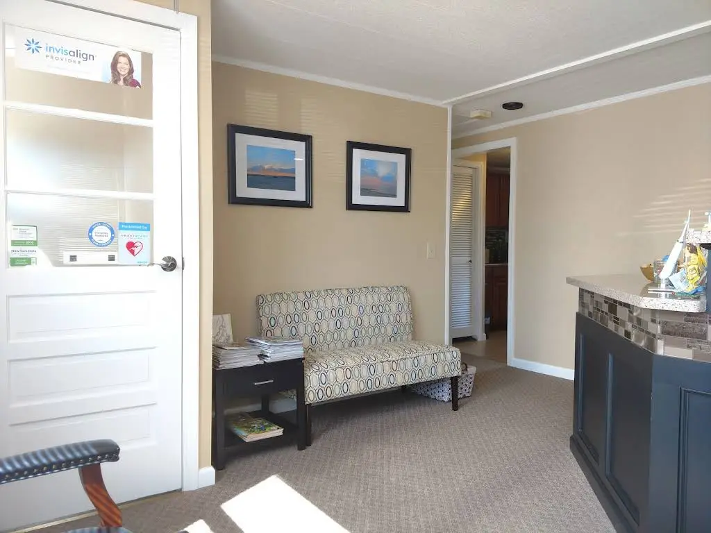 Shoreline Family Dentistry / Suzanne Cohen DDS