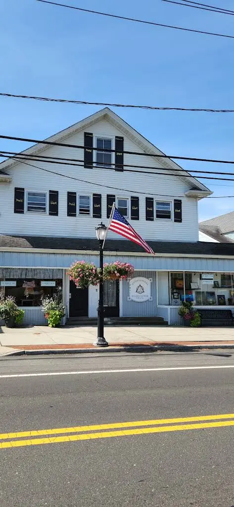 Judith S. Savino, D.M.D. & William A. Savino, Jr., D.D.S. - Professional dental clinic exterior with modern facilities