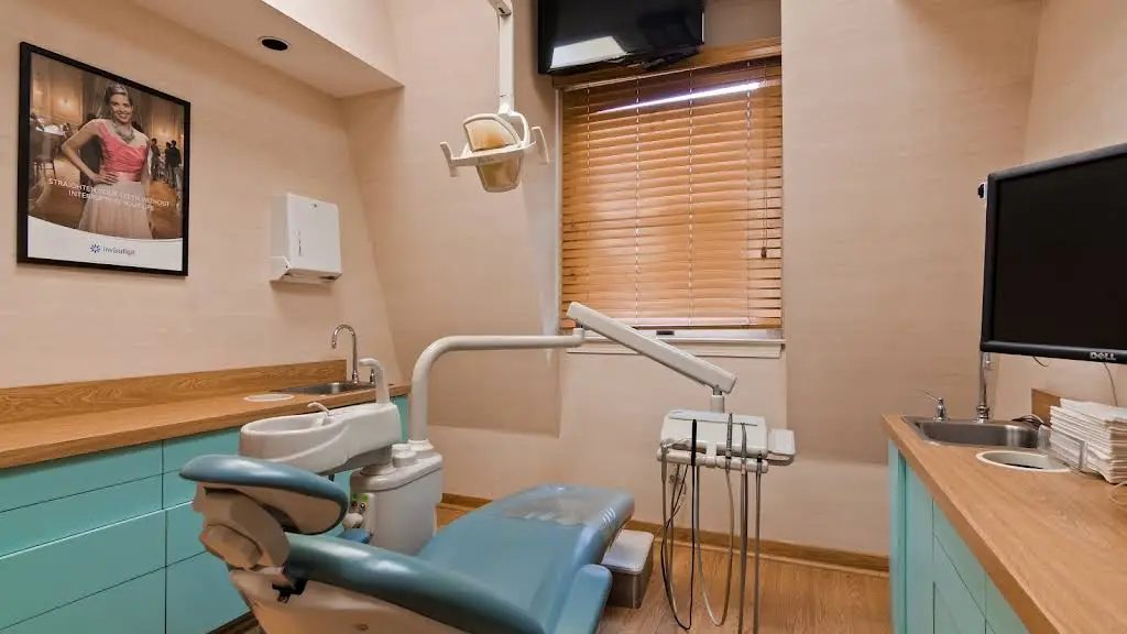 Lighthouse Dental Care