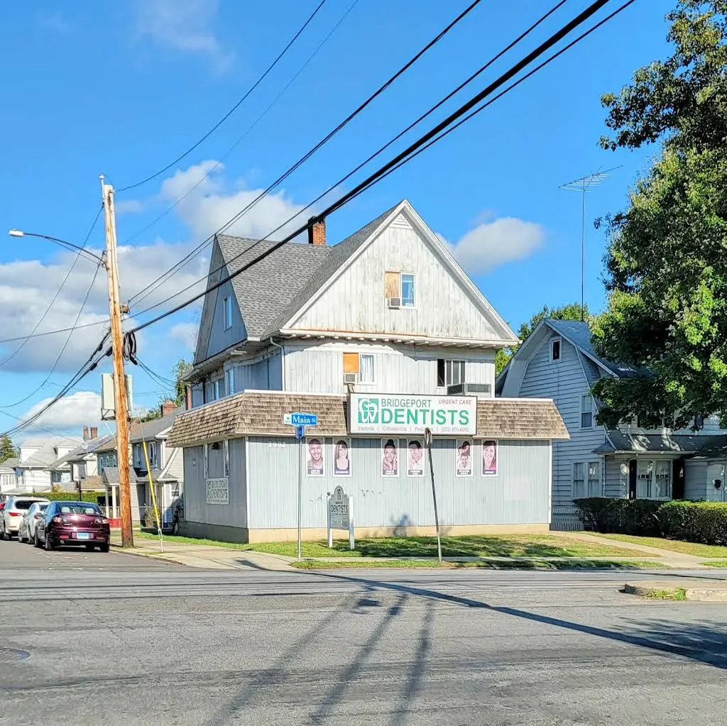 Bridgeport Dentists - Professional dental clinic exterior with modern facilities