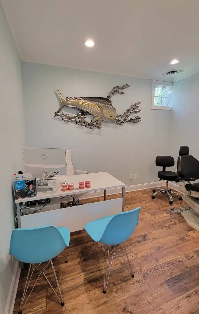 Seaside Smiles - Professional dental clinic exterior with modern facilities