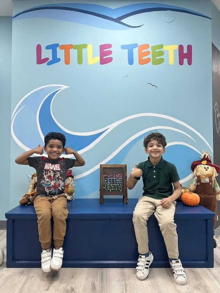 Little Teeth Pediatric Dentistry - Professional dental clinic exterior with modern facilities