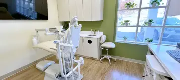 Ryan Rhodes DDS