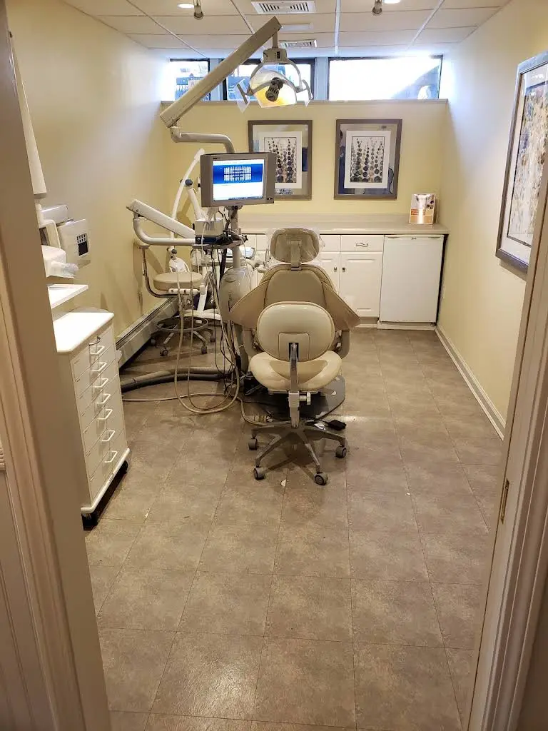 Southampton Dental Arts - Professional dental clinic exterior with modern facilities