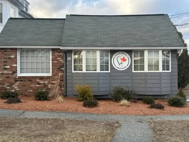 Maple Dental Associates, PC East Longmeadow - Professional dental clinic exterior with modern facilities