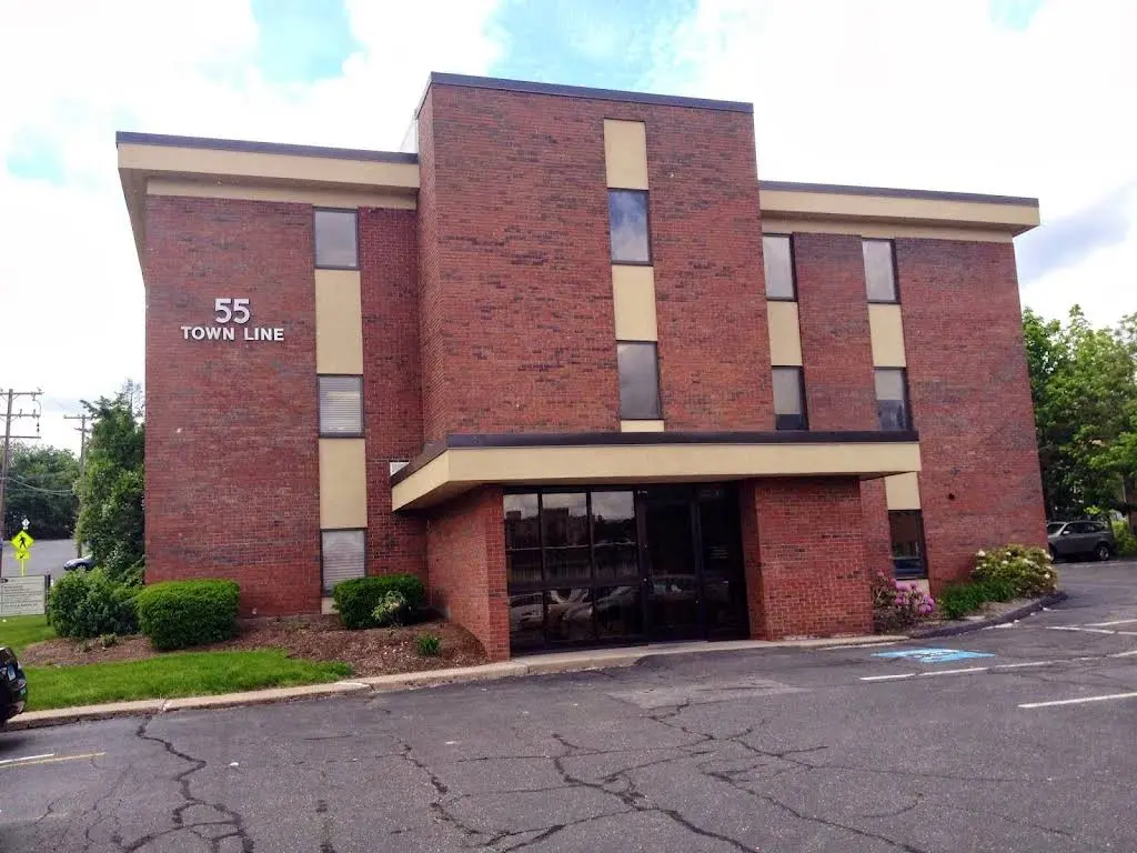 Thomsen Family Dentistry - Professional dental clinic exterior with modern facilities