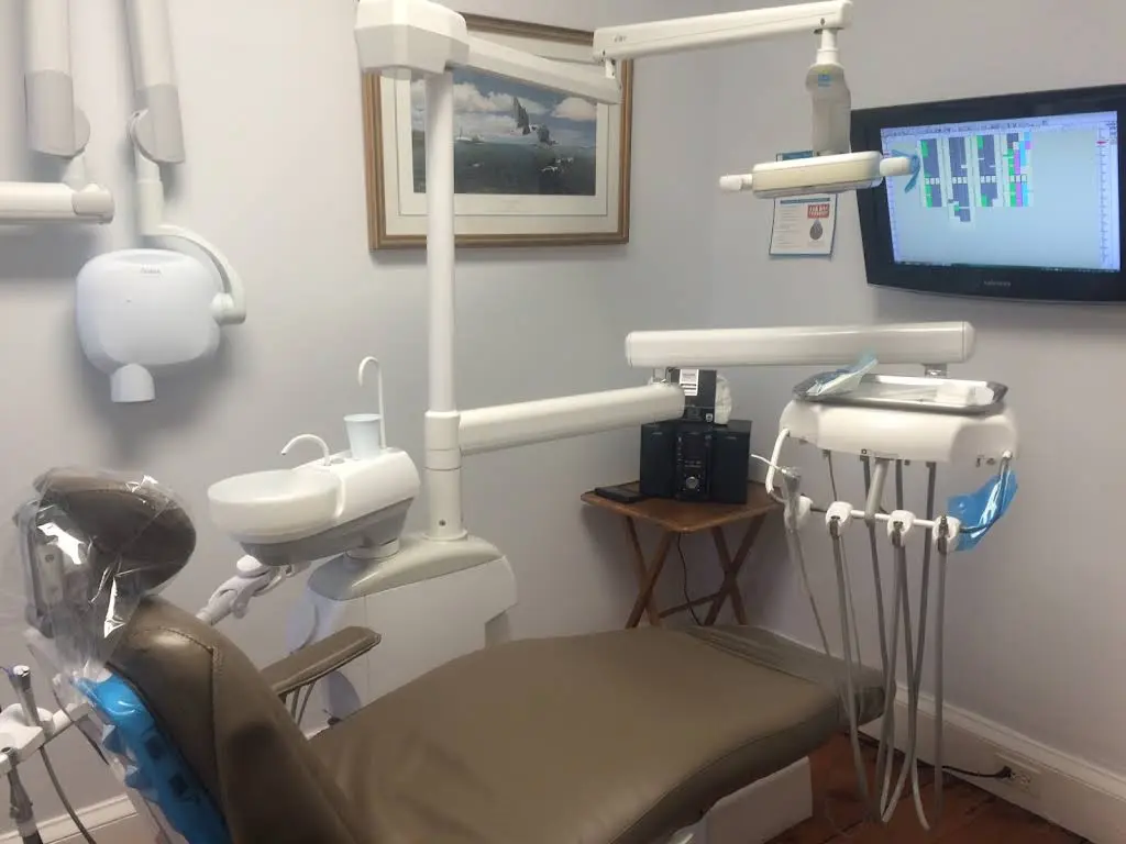 Sag Harbor Dental - Professional dental clinic exterior with modern facilities