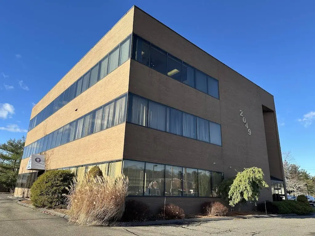 Columbia Dental - Professional dental clinic exterior with modern facilities
