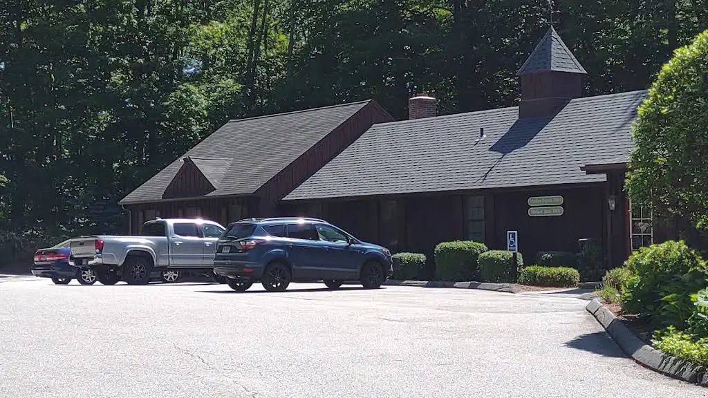 Storrs Family Dentistry - Professional dental clinic exterior with modern facilities