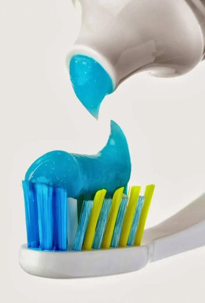 East Lyme Family & Cosmetic Dentistry - Professional dental clinic exterior with modern facilities
