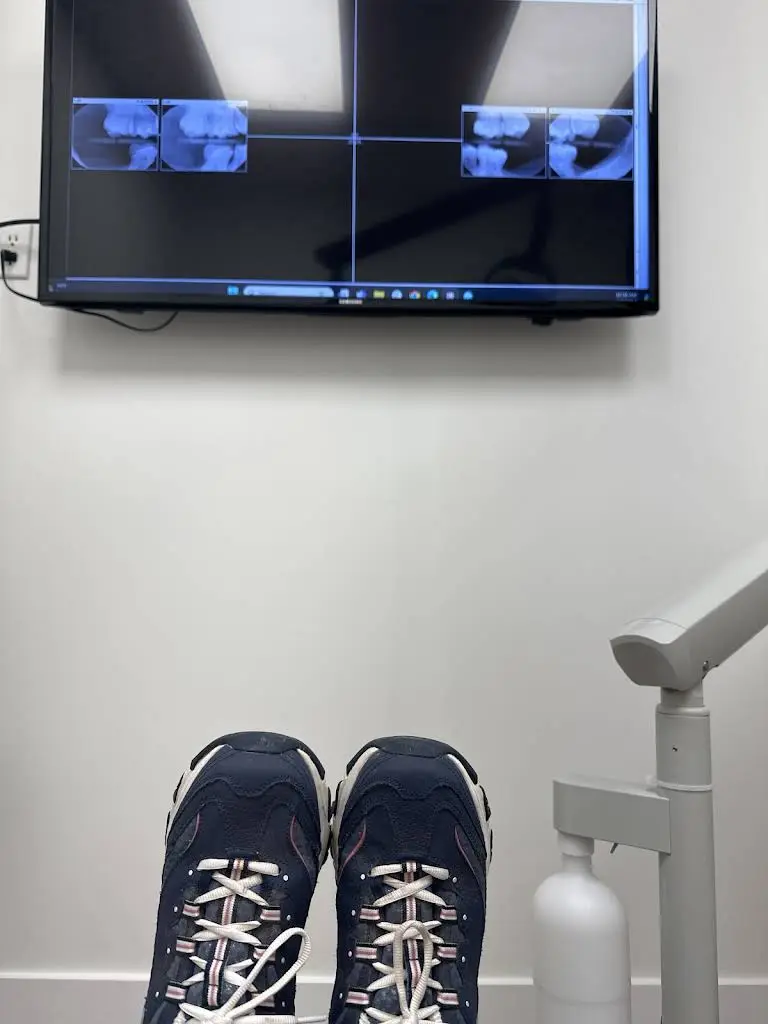 Holliston Complete Dentistry - Professional dental clinic exterior with modern facilities