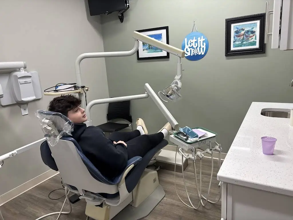 North Providence Dental Associates - Professional dental clinic exterior with modern facilities