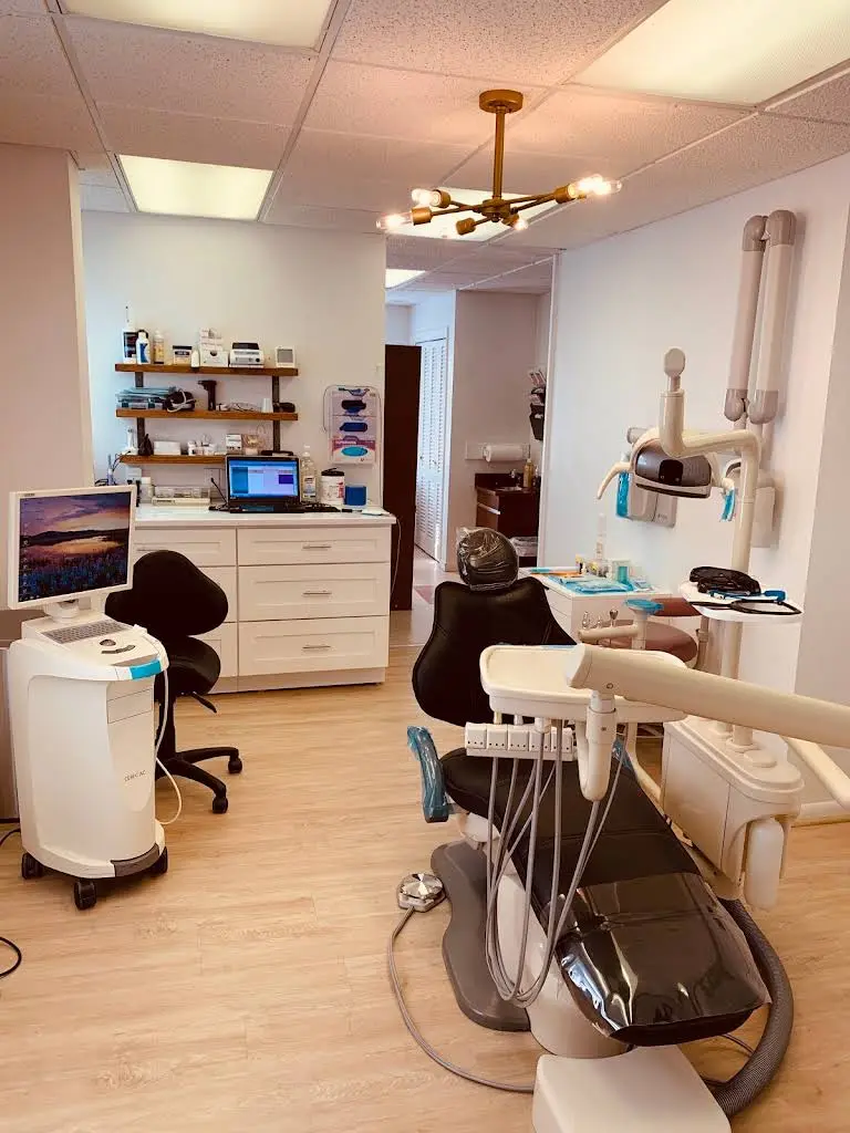 Happy Smile: Dr. Park, DMD
