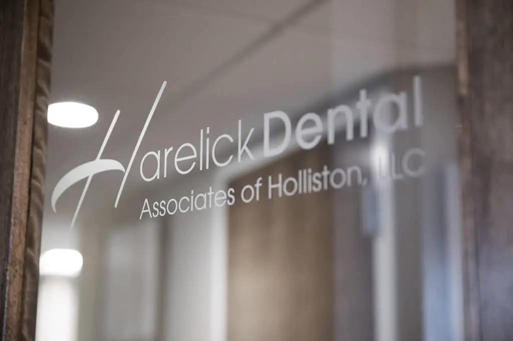 Harelick Dental Associates of Holliston, LLC - Professional dental clinic exterior with modern facilities