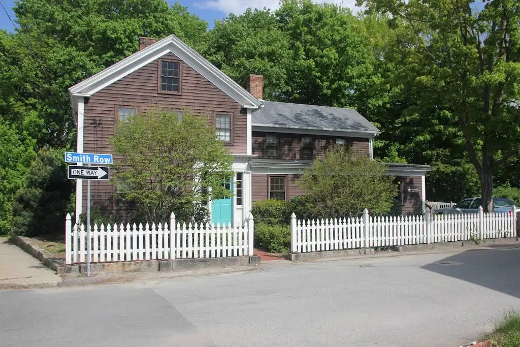 Harelick Dental Associates of Holliston, LLC