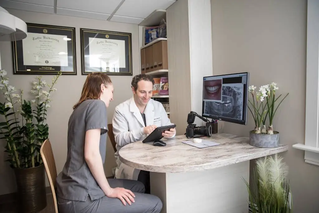 Harelick Dental Associates of Holliston, LLC