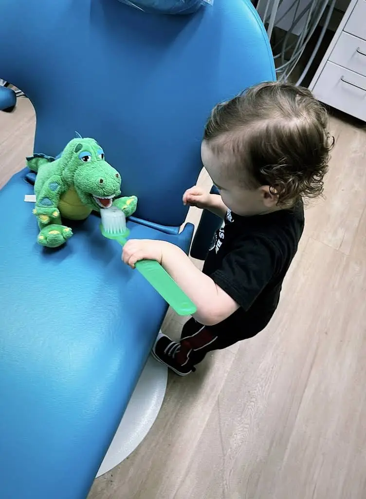 Dr. Christa's Groovy Molars Pediatric Dentistry