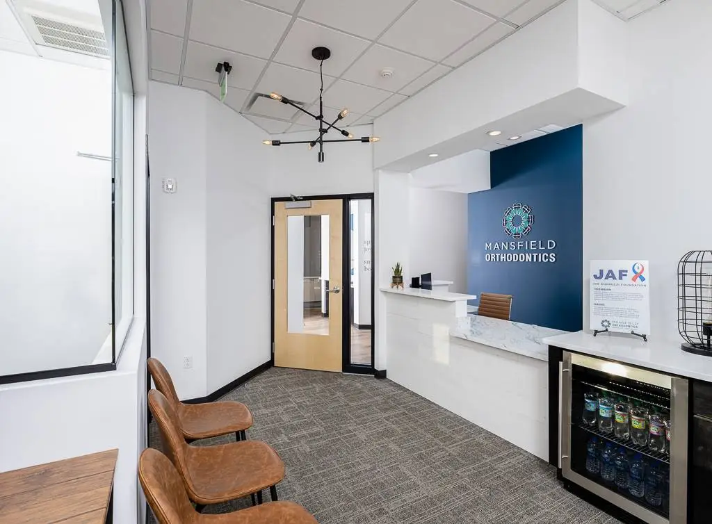 Mansfield Orthodontics - Professional dental clinic exterior with modern facilities