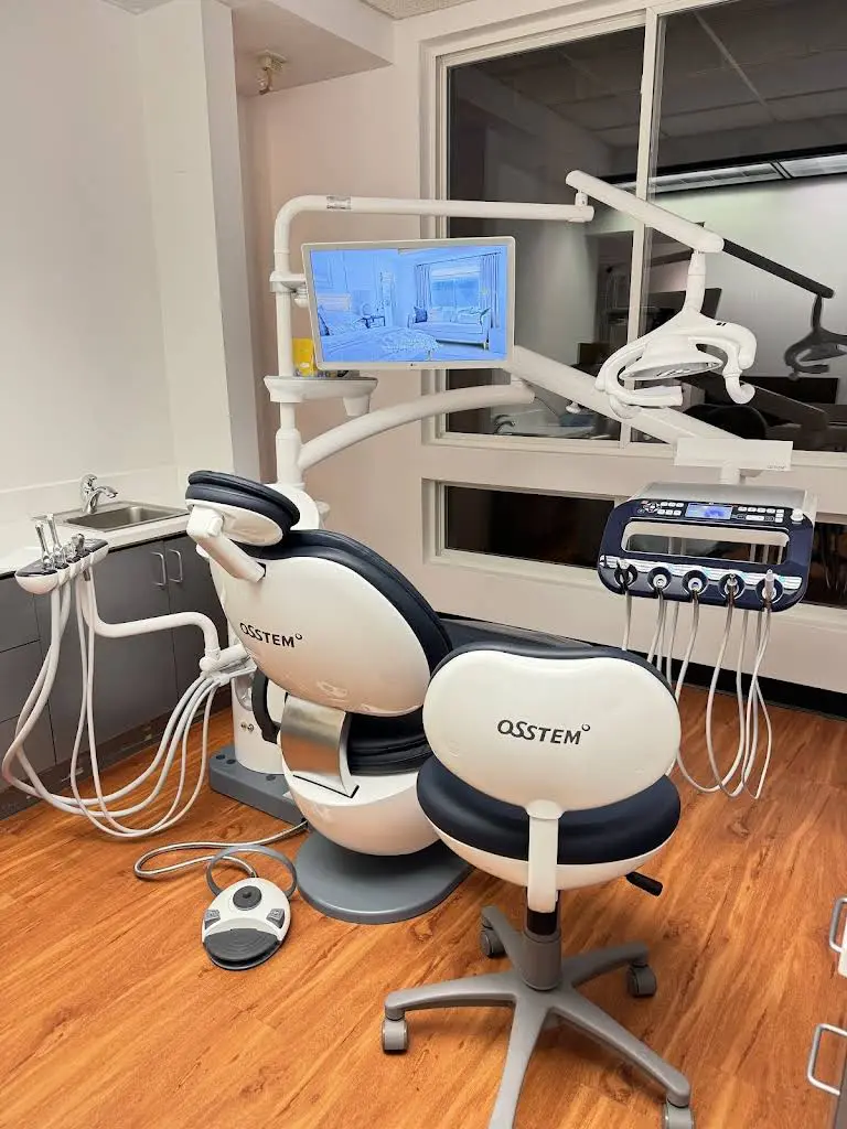Bostonia Dental - Professional dental clinic exterior with modern facilities