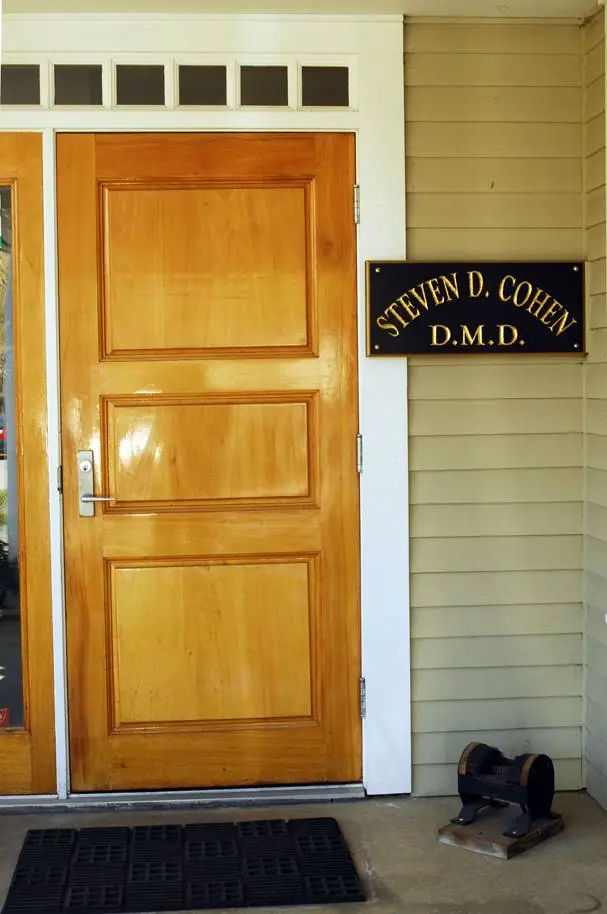 Steven D. Cohen, DMD PC - Professional dental clinic exterior with modern facilities