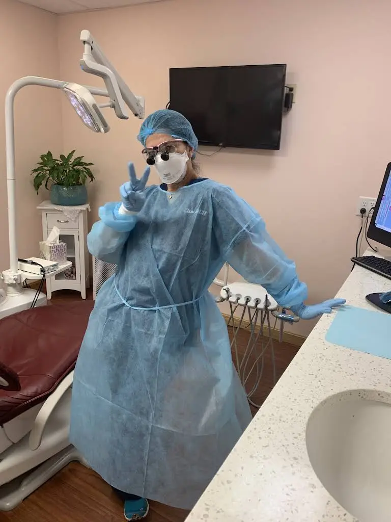 Sudbury Dental Smile Center: Ronnie Du, DMD - Professional dental clinic exterior with modern facilities