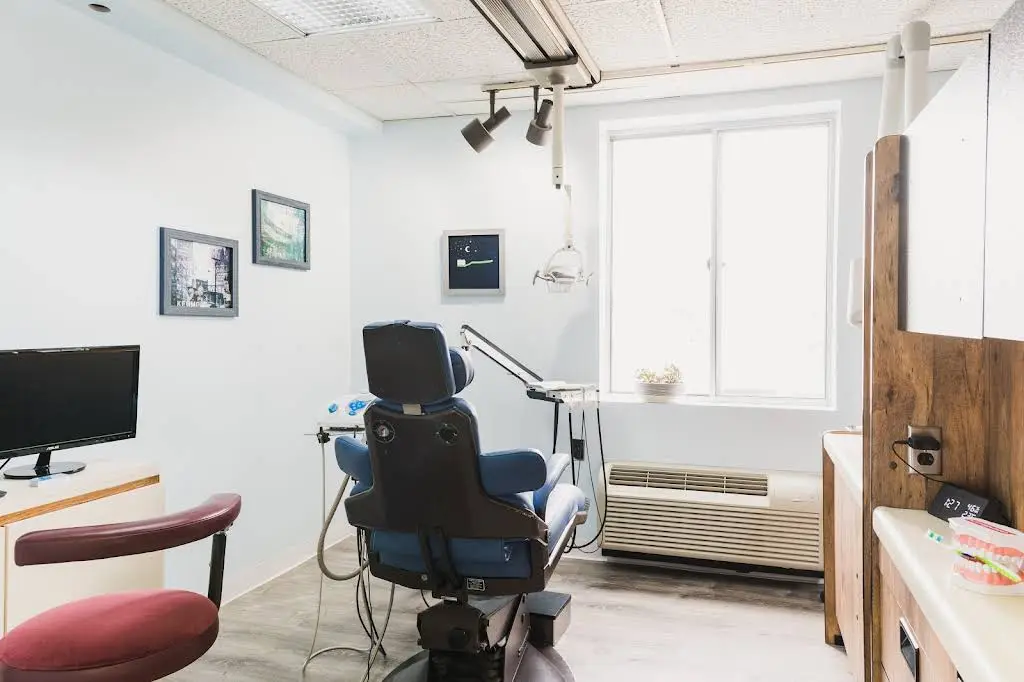 Wellesley Square Dental