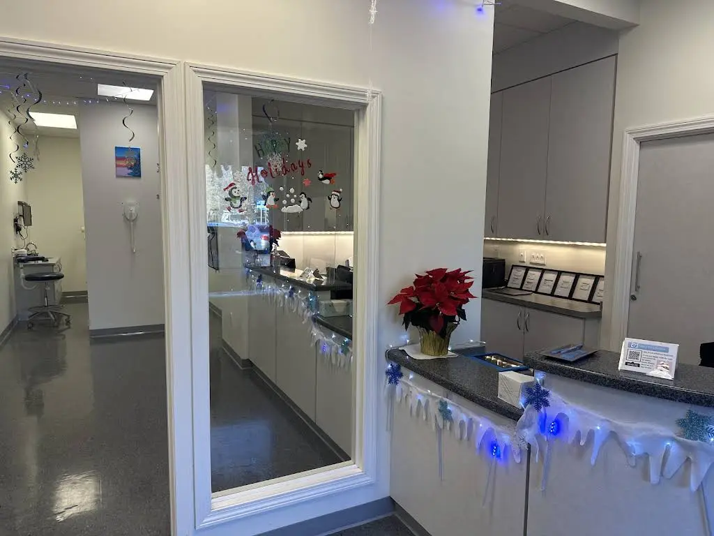 Everbright Dental - Professional dental clinic exterior with modern facilities