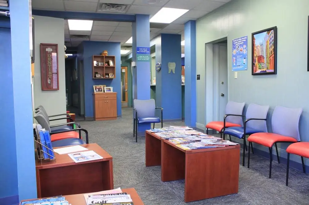 B&G Dental - Professional dental clinic exterior with modern facilities