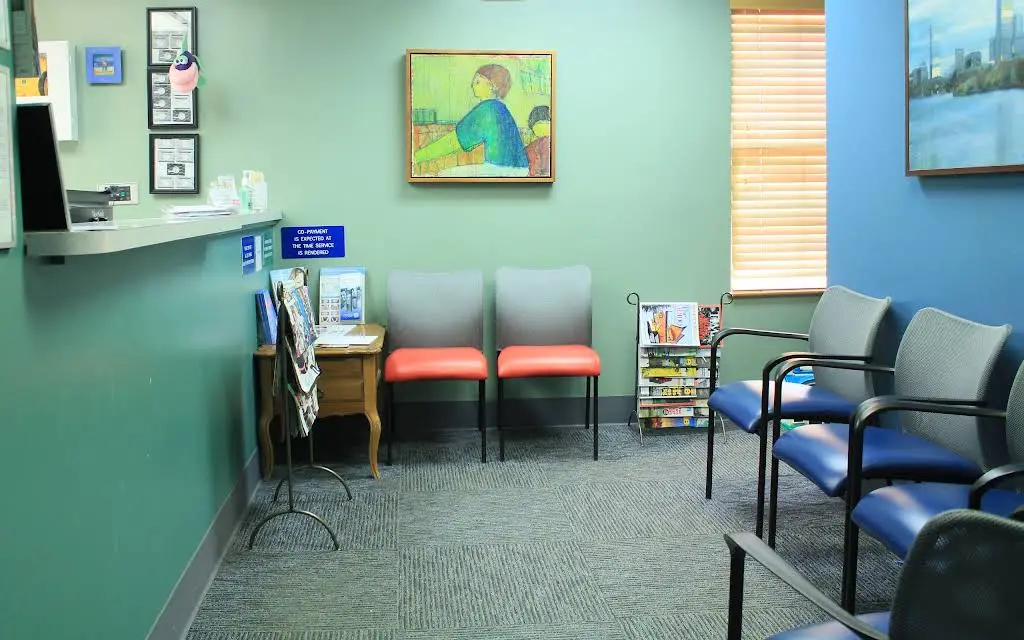B&G Dental - Professional dental clinic exterior with modern facilities