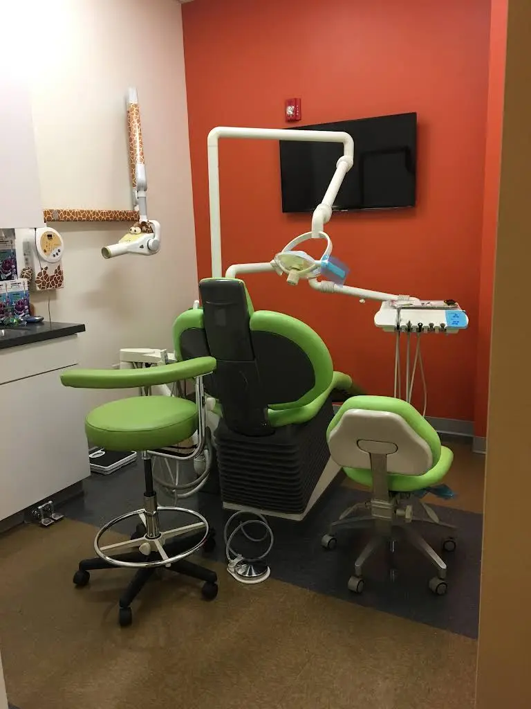 Simply Orthodontics Wayland - Professional dental clinic exterior with modern facilities