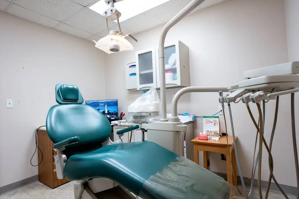 White Arch Dental