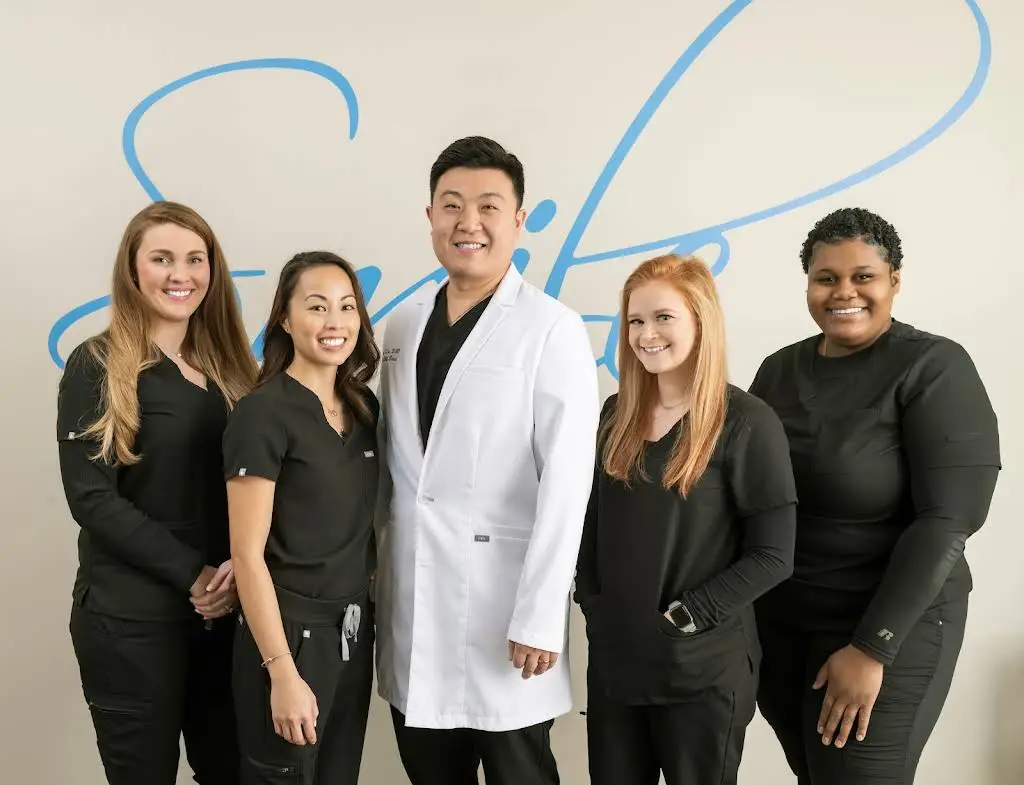 Blue Hills Dental Associates of Braintree - Professional dental clinic exterior with modern facilities