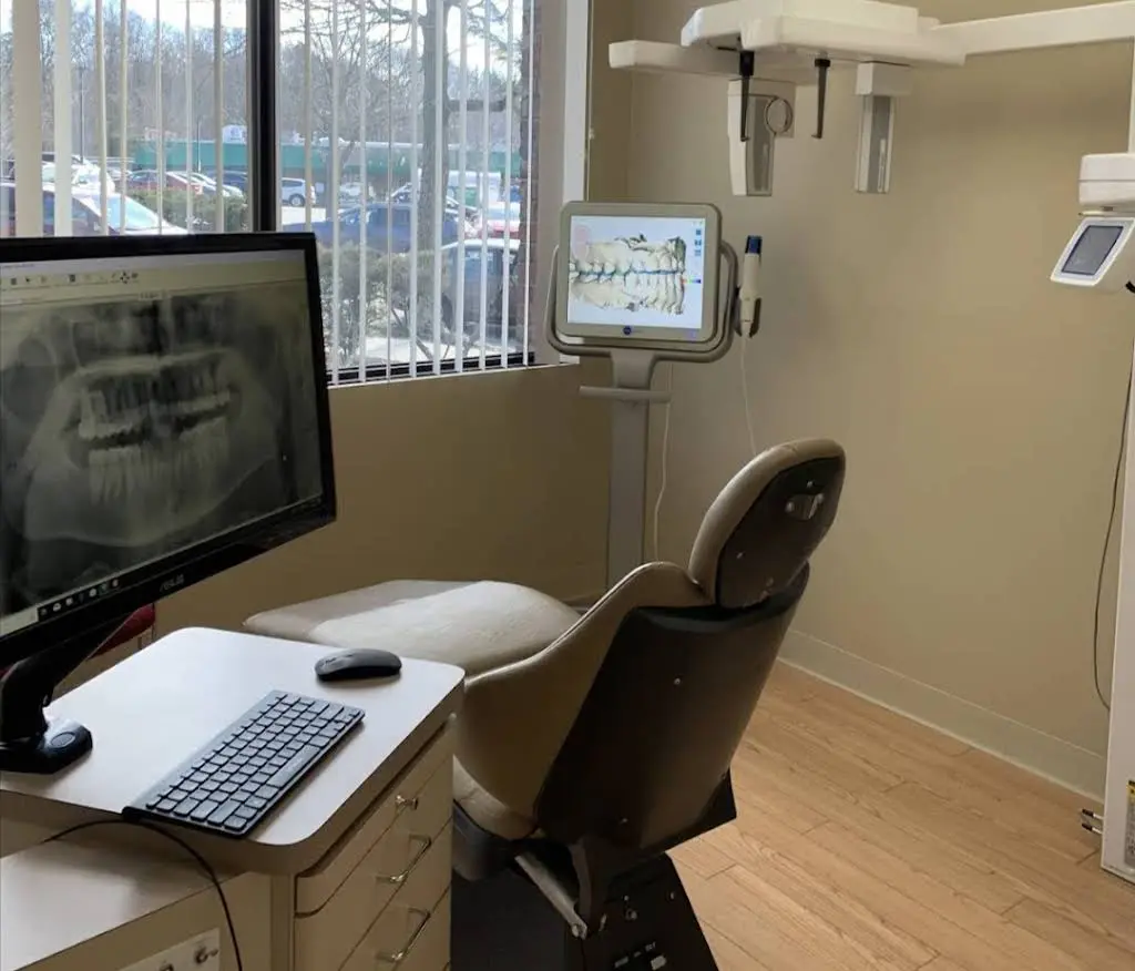 Class One Orthodontics - Professional dental clinic exterior with modern facilities
