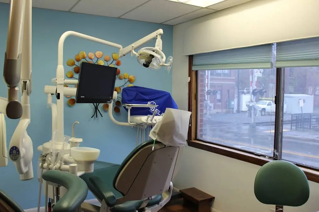 Moody Street Dental On Elm