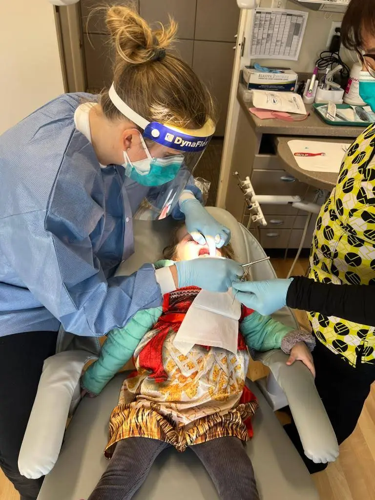 Convivial Dental