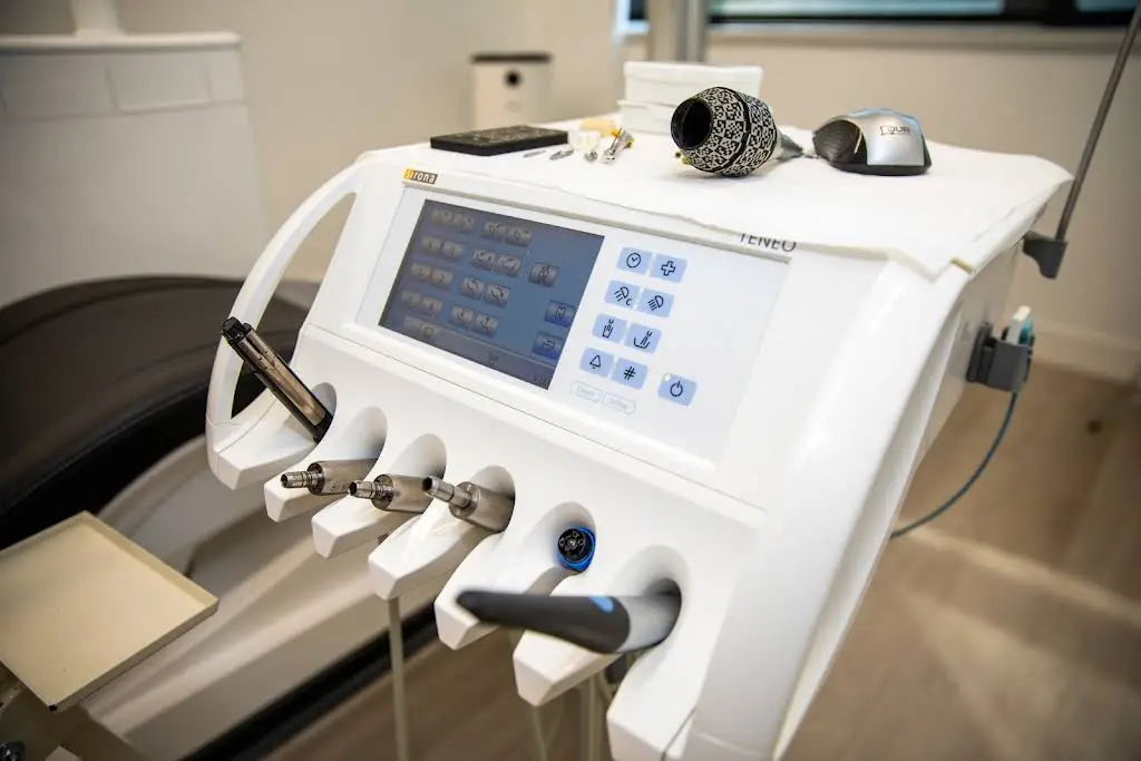 Stuparich & Nouel Dental Associates