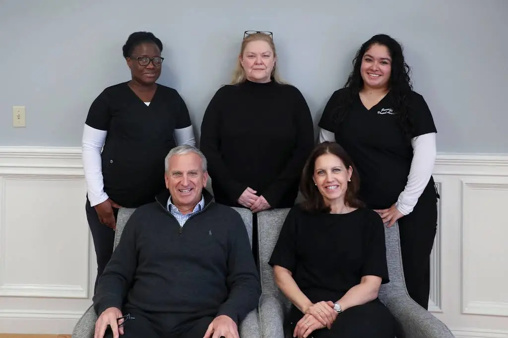 Jeffrey S. Cummings, DMD - Professional dental clinic exterior with modern facilities