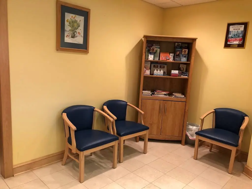 Dental Smiles of Nashua PLLC - Professional dental clinic exterior with modern facilities