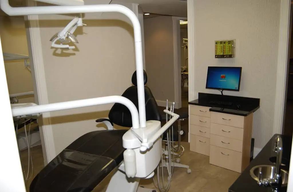 T Station Dental Group - Professional dental clinic exterior with modern facilities