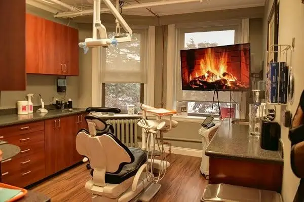 Smileboston Cosmetic and Implant Dentistry - Professional dental clinic exterior with modern facilities