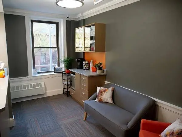 Smileboston Cosmetic and Implant Dentistry