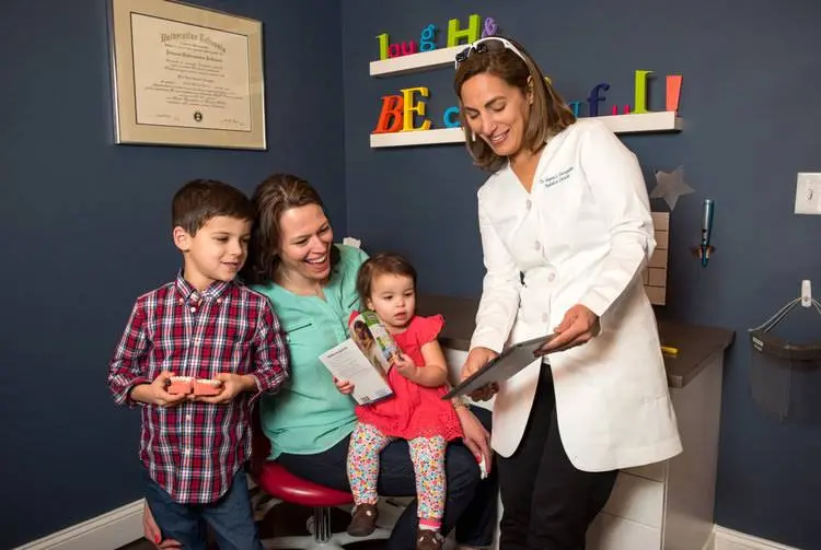 Dr. Maria Georgaklis