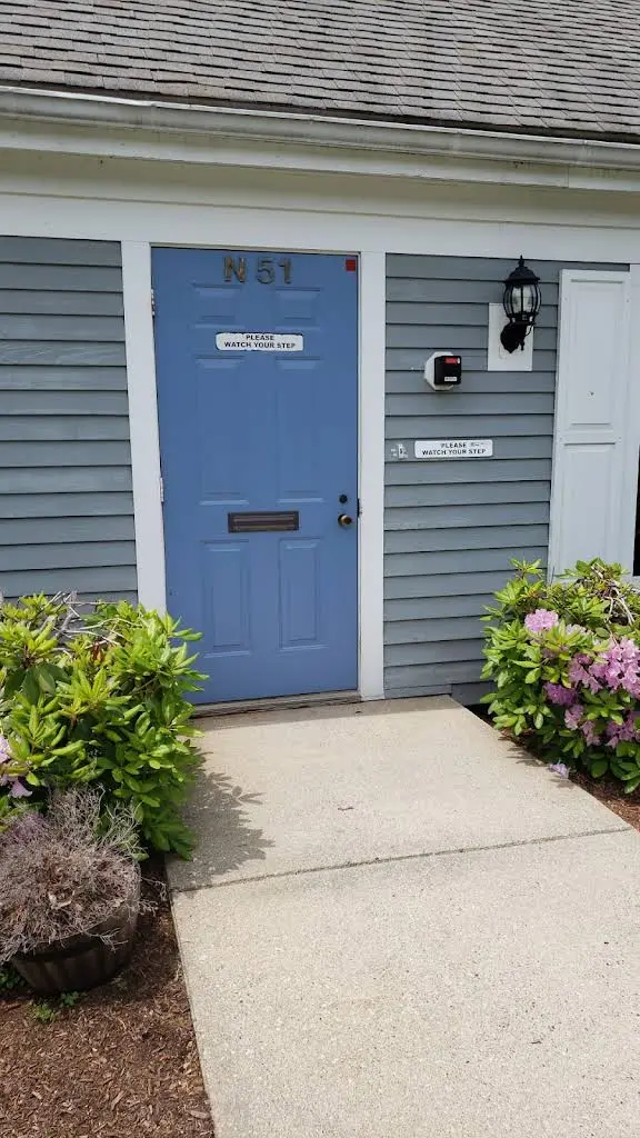 Oral Surgery South - Professional dental clinic exterior with modern facilities