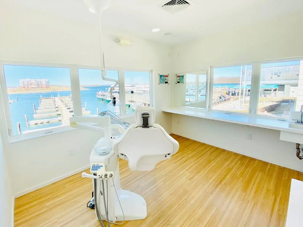 IcuSmile Specialty Clinic - Professional dental clinic exterior with modern facilities