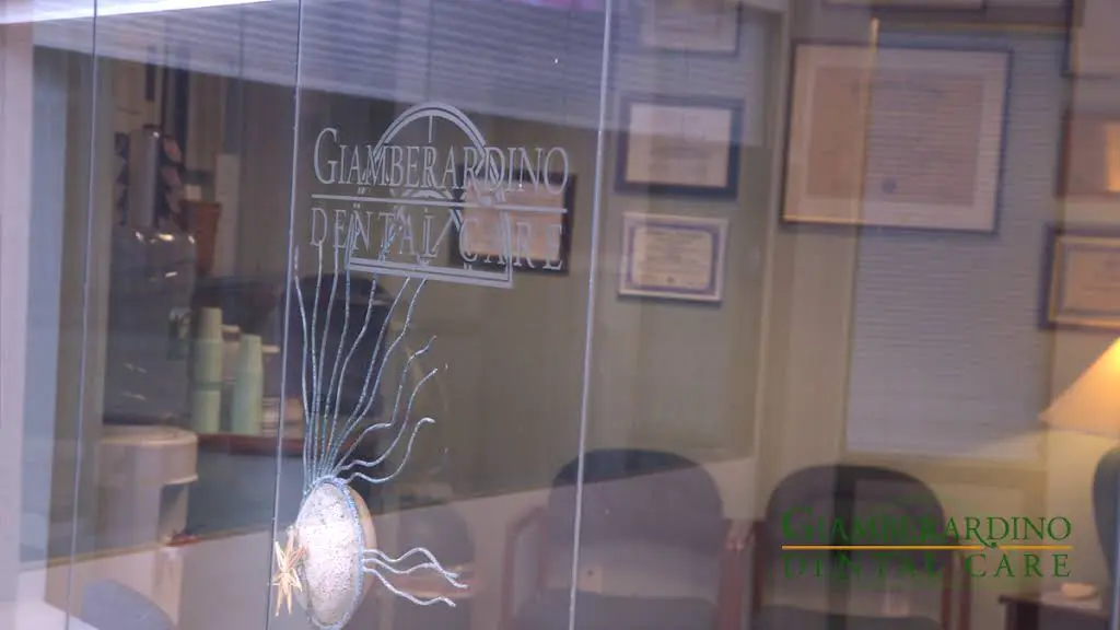 Giamberardino Dental Care - Professional dental clinic exterior with modern facilities